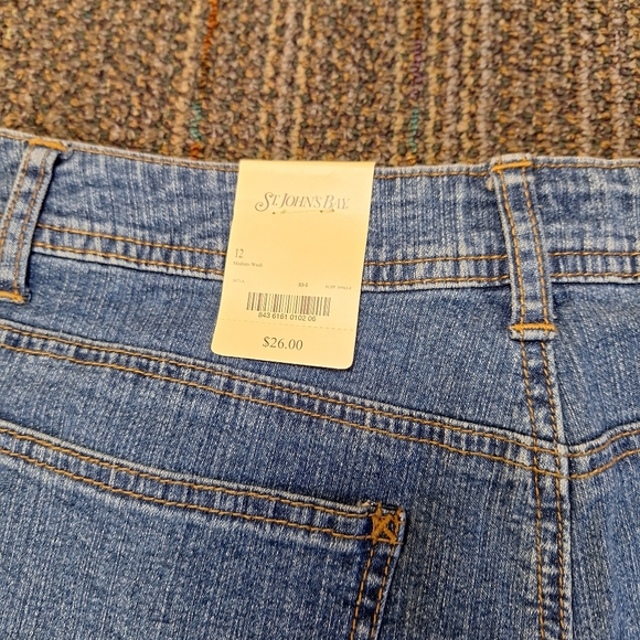 Short Jean pants - Picture 4 of 4